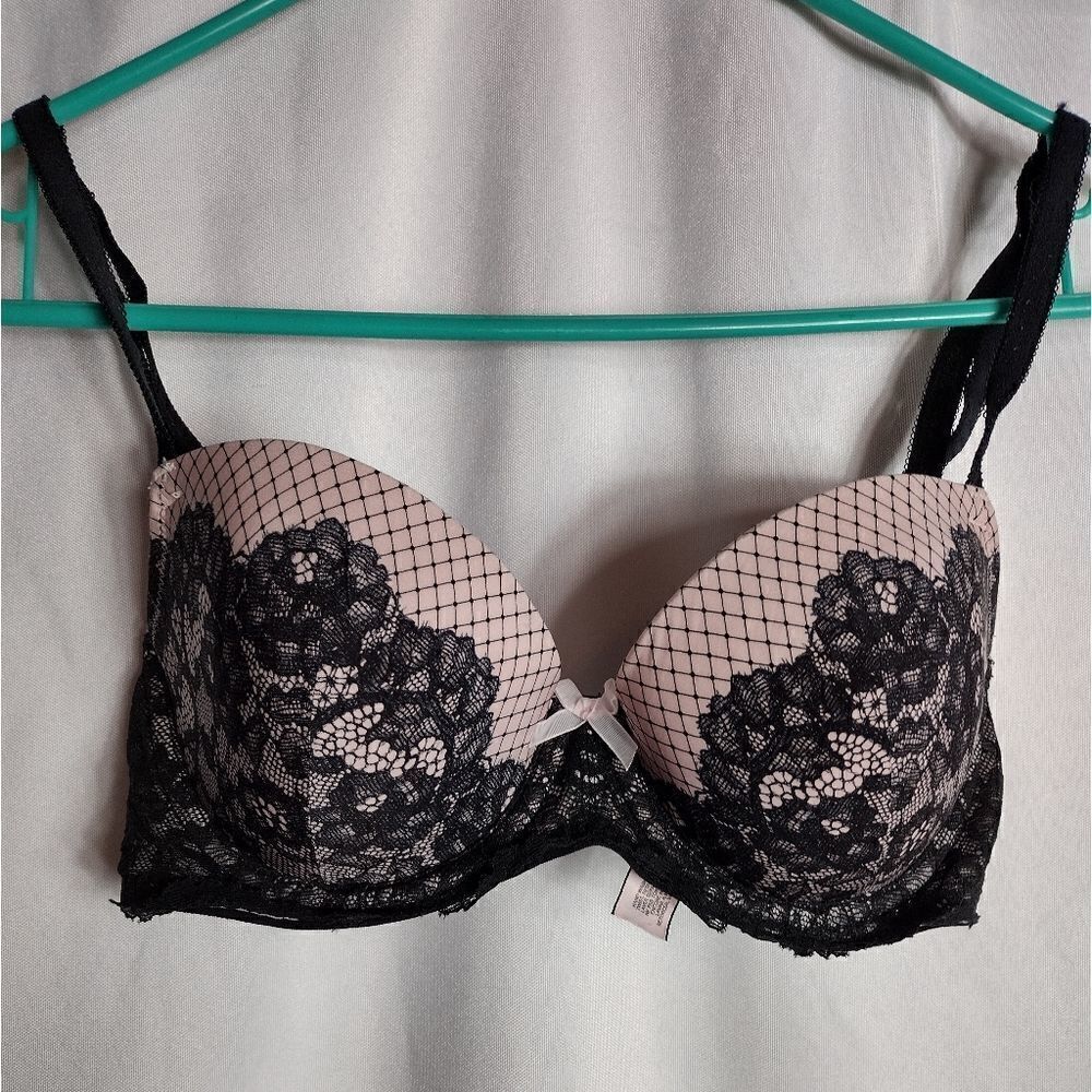 Victoria's secret bra 